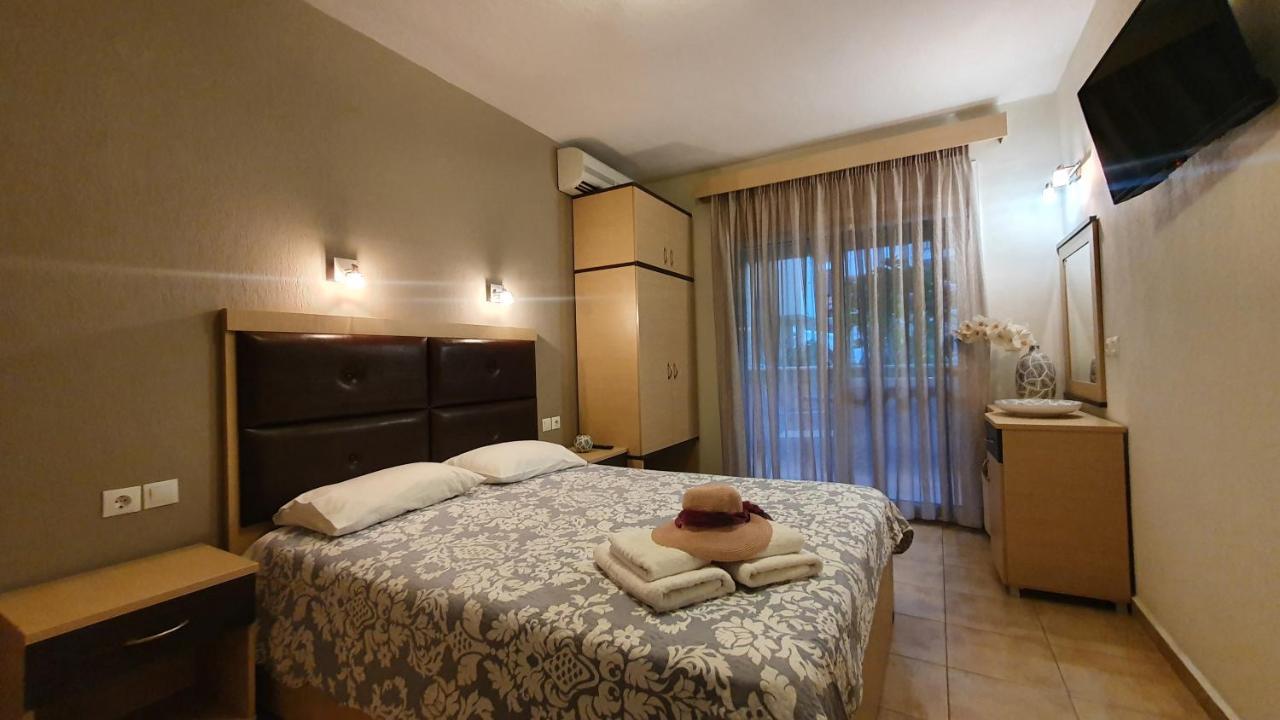 House Spanos Sarti Exterior foto