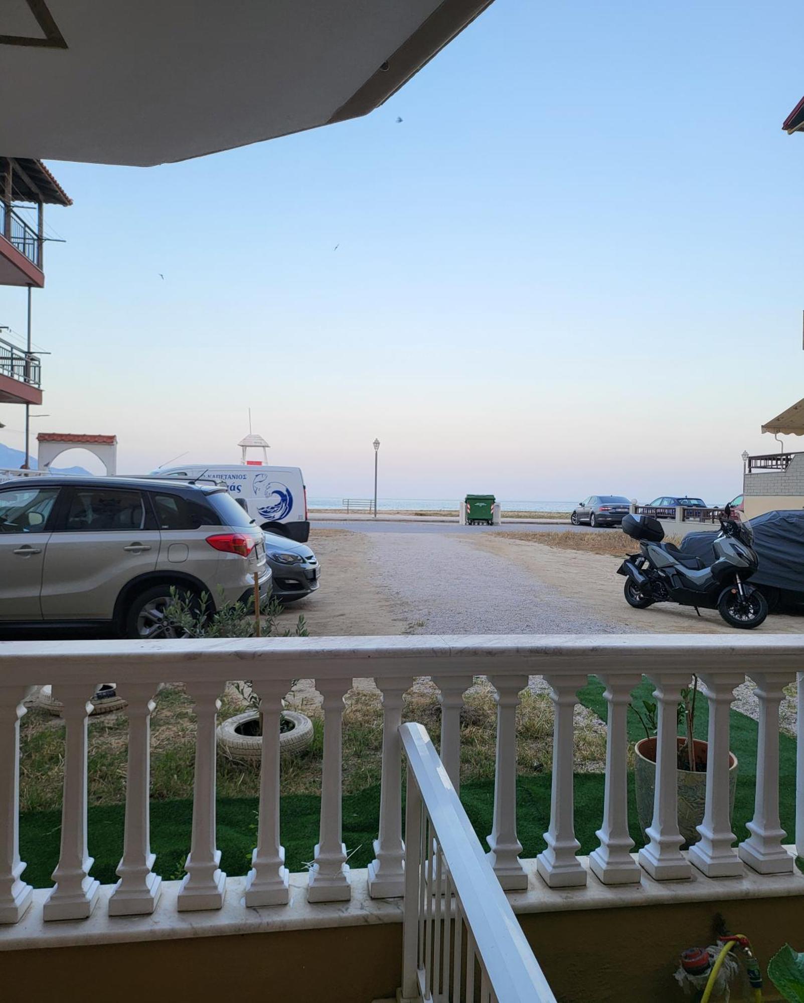 House Spanos Sarti Exterior foto
